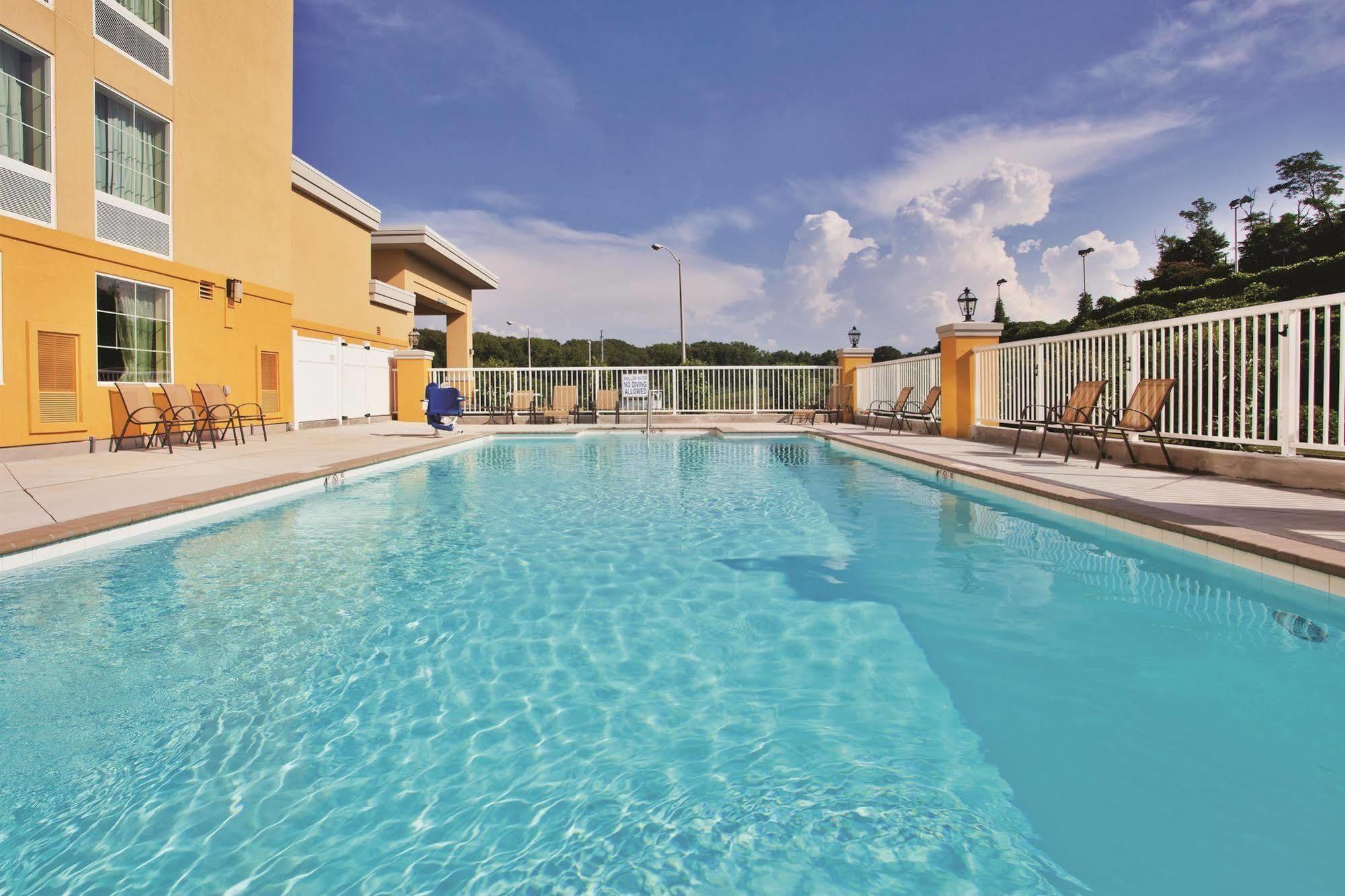 La Quinta By Wyndham Knoxville Central Papermill Eksteriør bilde