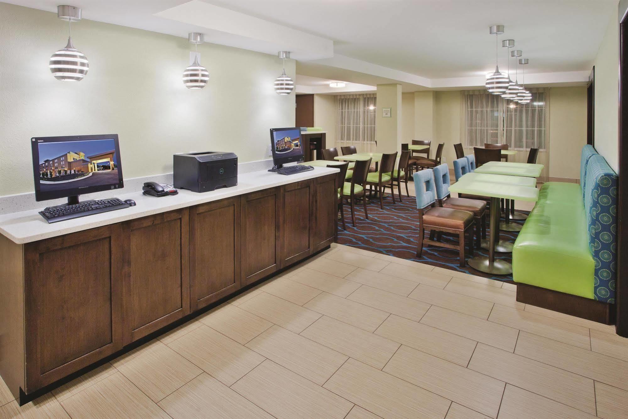 La Quinta By Wyndham Knoxville Central Papermill Eksteriør bilde
